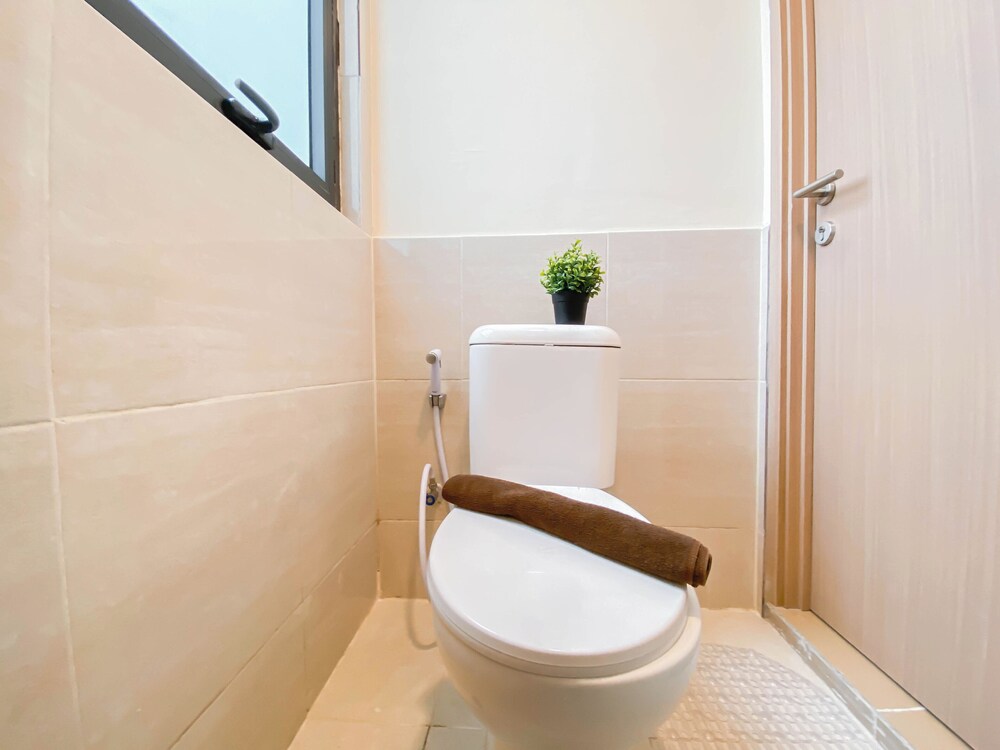 Compact And Homey Studio At Meikarta Apartment