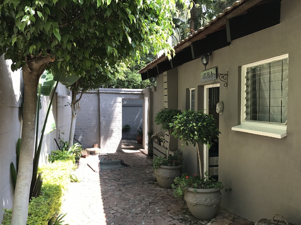 Waterhouse Guest Lodges 295 Indus Street