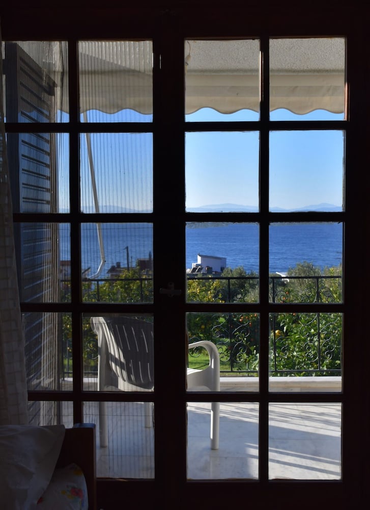 Maria s Sea View House