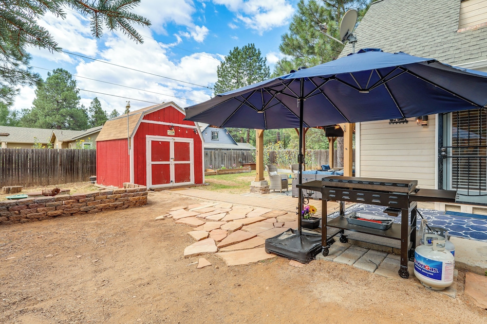 Half-mi to Trails: Pet-friendly Home in Flagstaff!