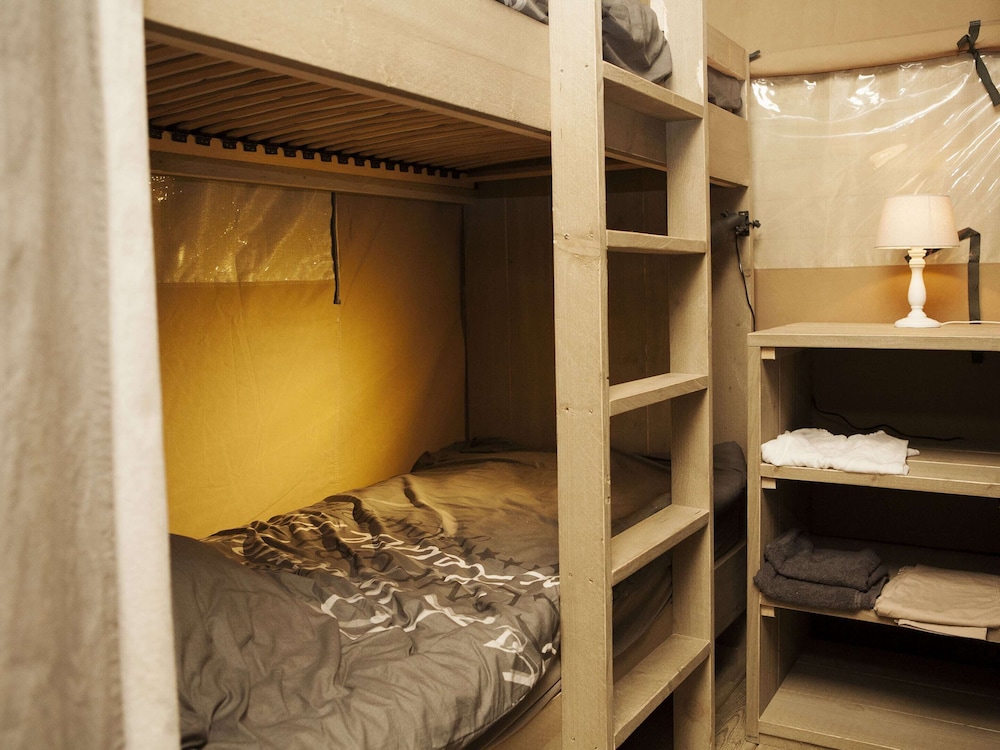 Comfortably Furnished Tent Lodge with Stove near Veluwe view 2