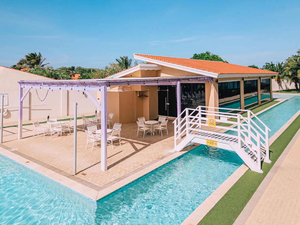 Aruba's Life 302