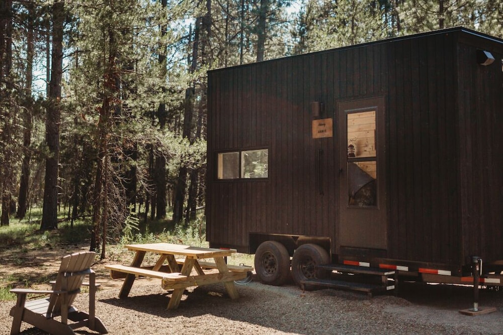 Postcard Cabins Skagit Valley, Outdoor Collection by Marriott Bonvoy