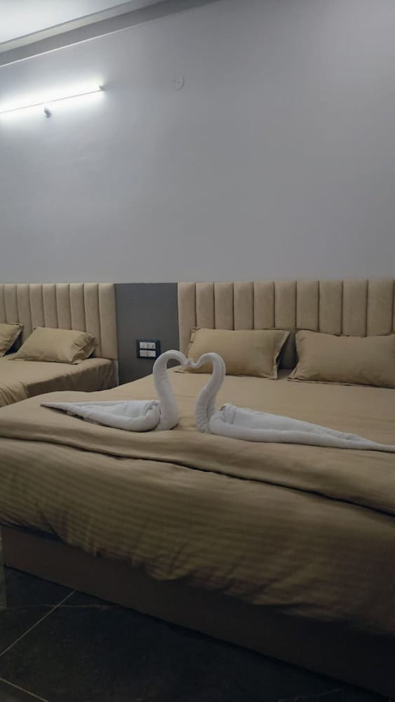 Shree Vallabh Resort