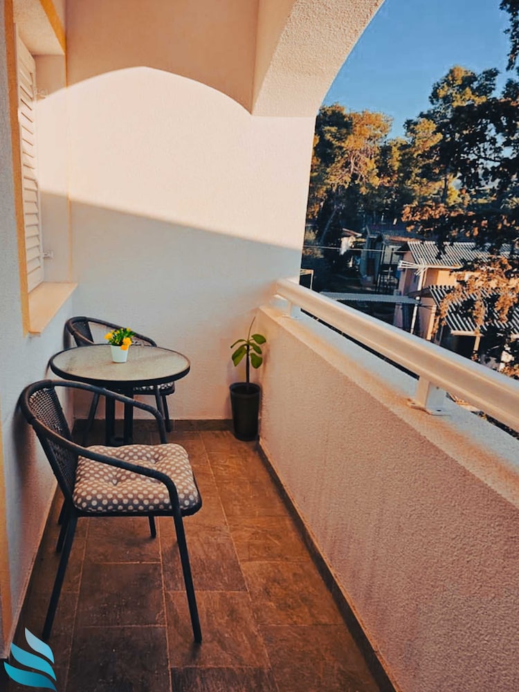 Hvar spa & Apartments