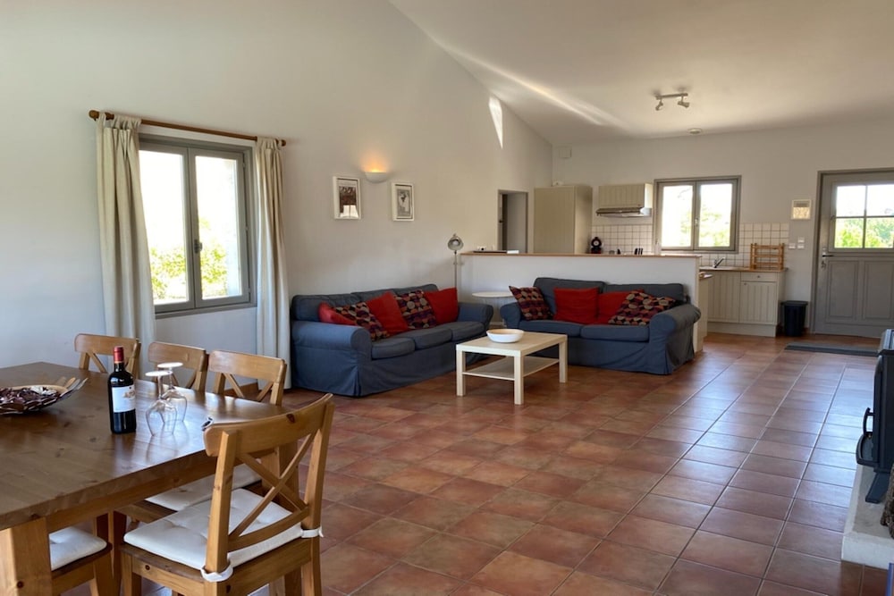 Charming Apartment in Dordogne Countryside