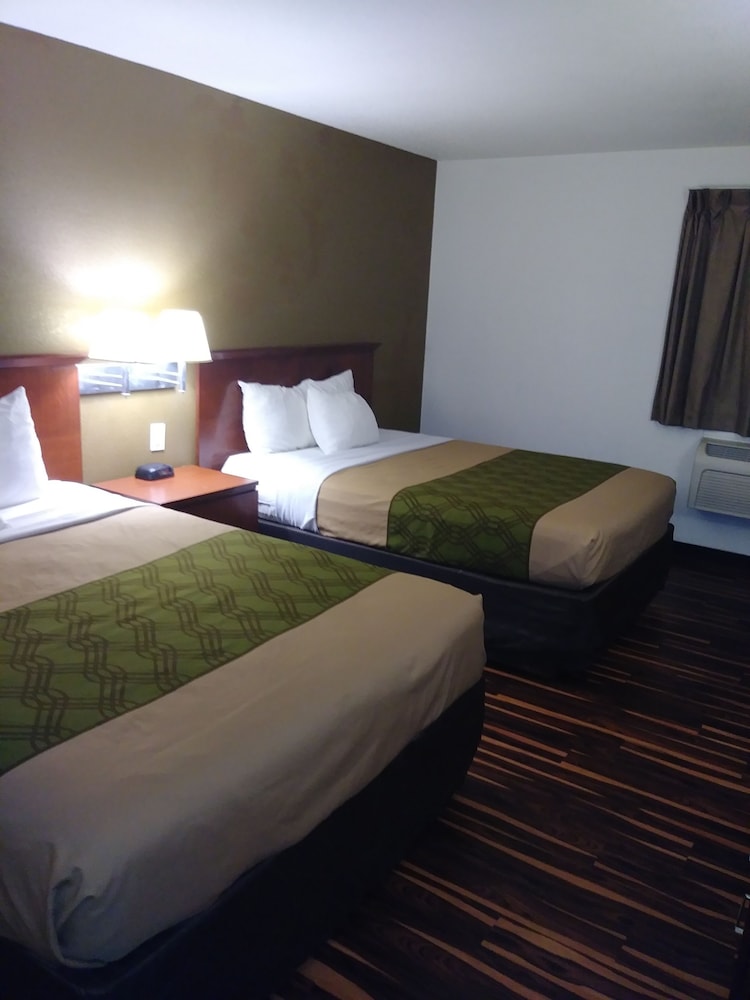 Canon City Vacations - Econo Lodge - Property Image 97