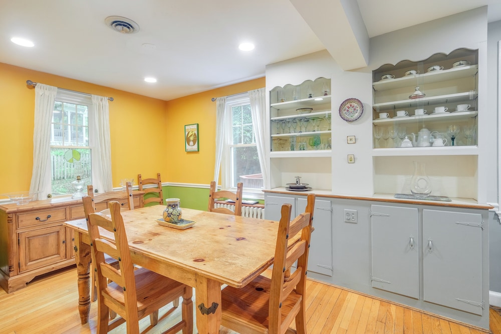 Silver Spring Rental: 8 Mi to Washington, DC! 4