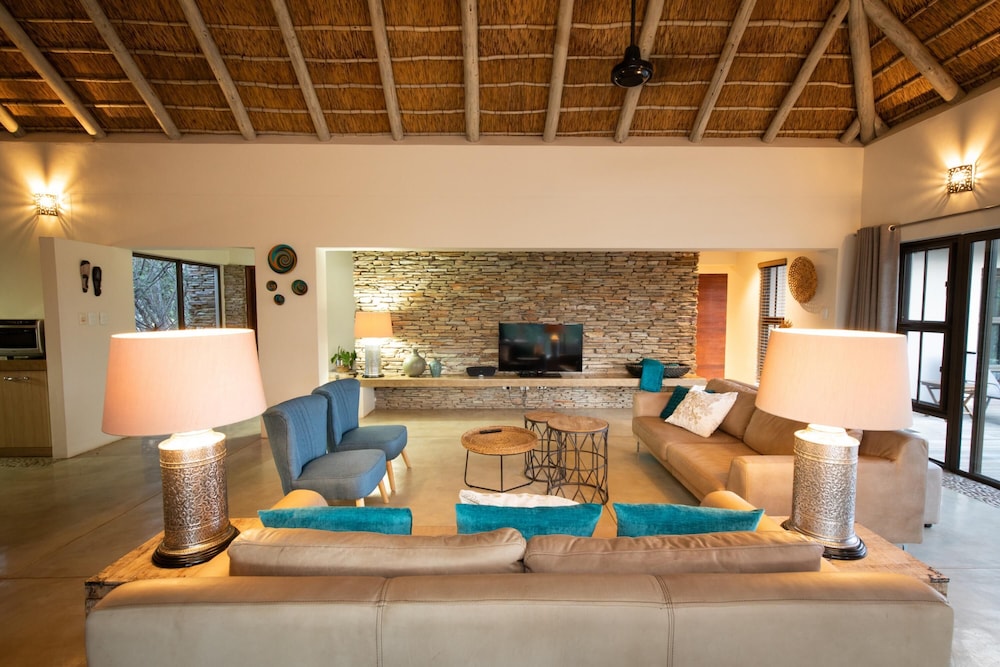 Villa Bushman Wonderful Luxury and Attractive Villa view 5