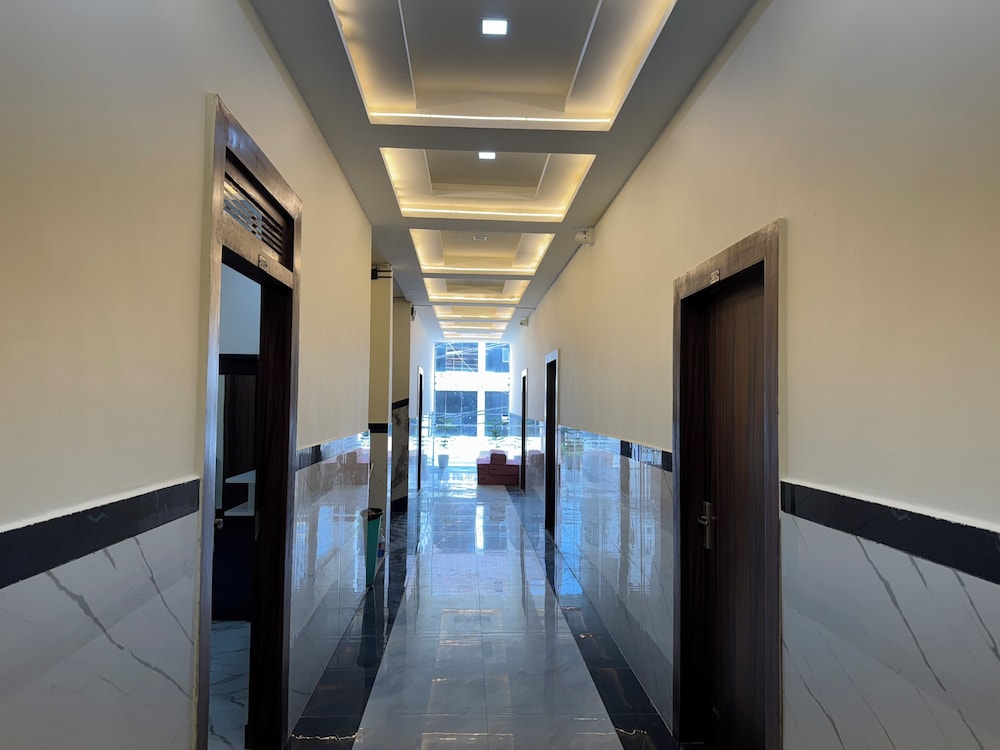 Vimla Residency Hotel Near Prem Mandir