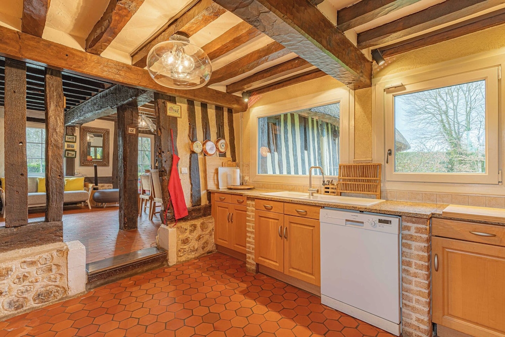 Pleasant Country House - 4bd/8p - Normandy