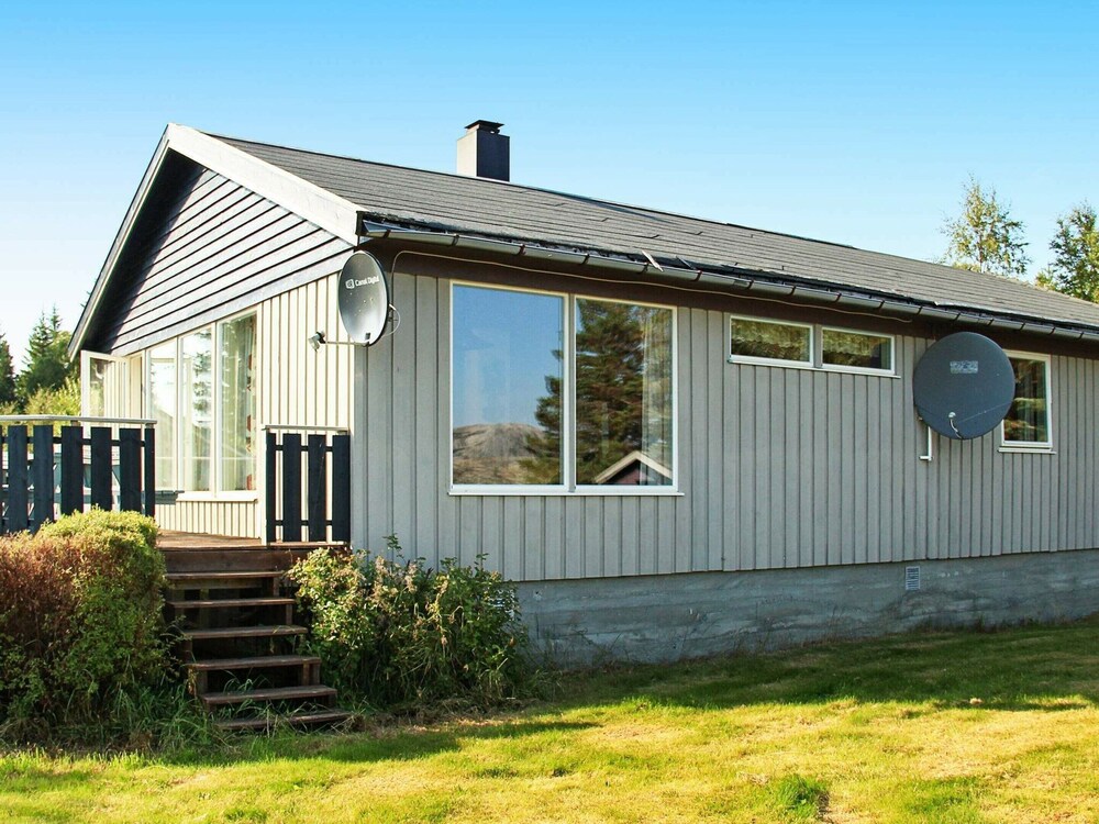12 Person Holiday Home in Kvenvaer view 3