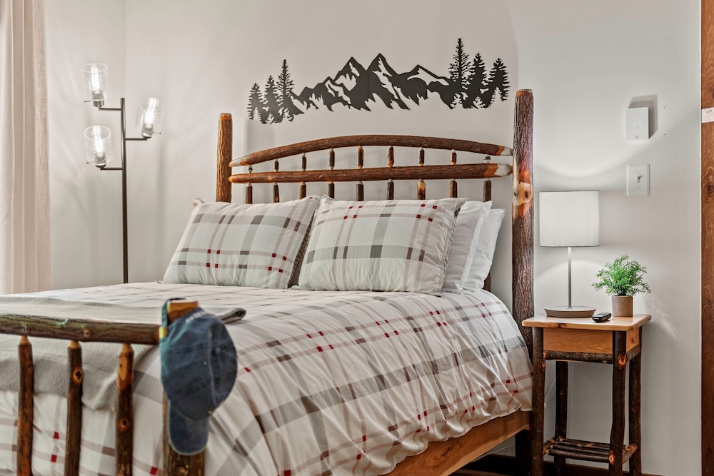 Doe s Delight by Avantstay Peaceful Lake Retreat