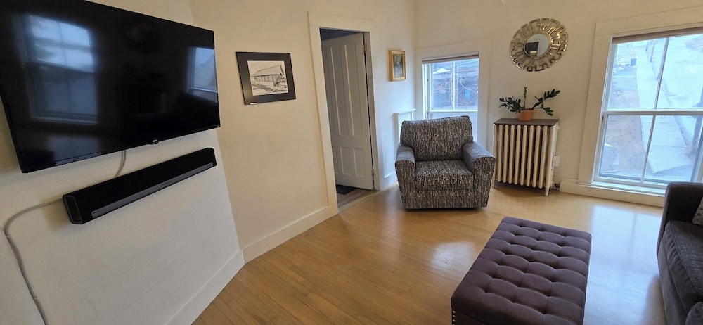 Damselfly Guesthouse