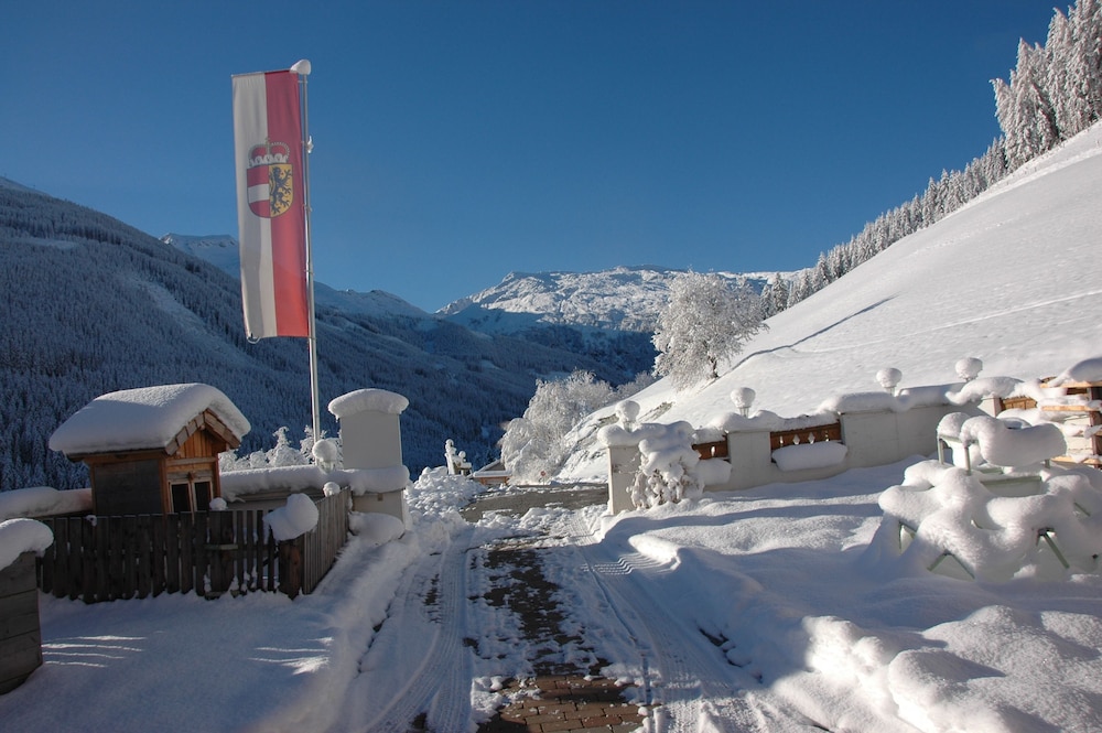 Hotel-Pension Lackenbauer