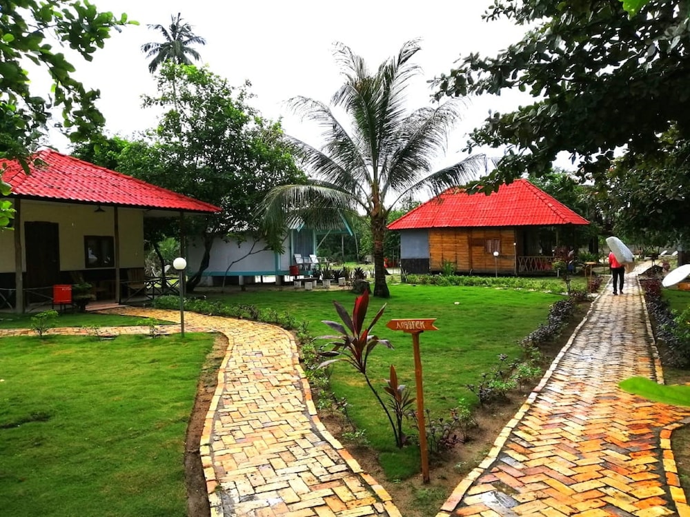 New Marjoly Beach & Resort