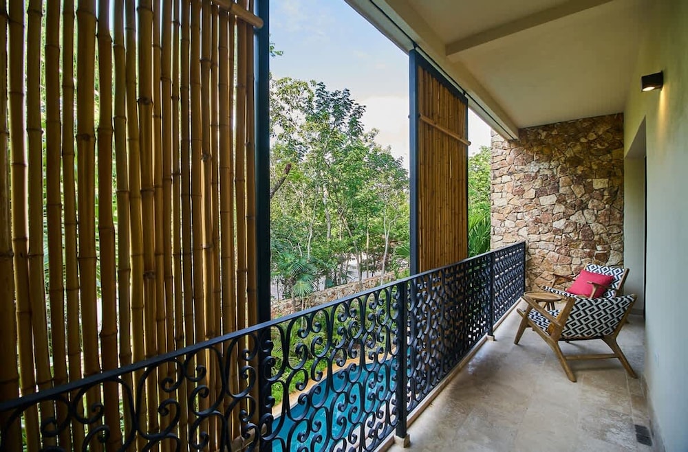 Premium Condo With Terrace Pool View