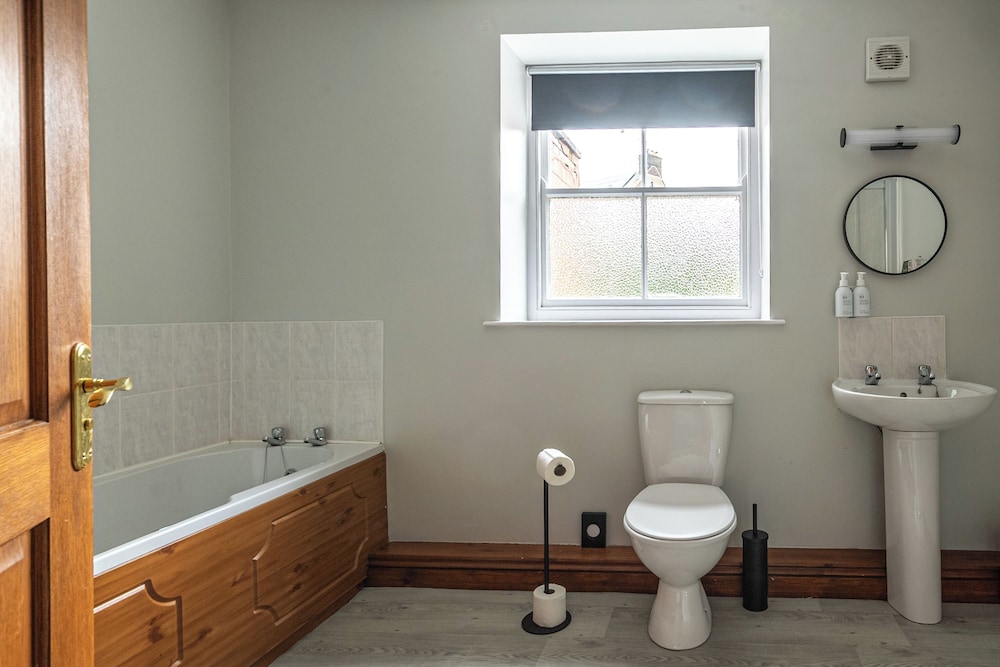 Penrith Vacations - The Kings Arms - Property Image 63