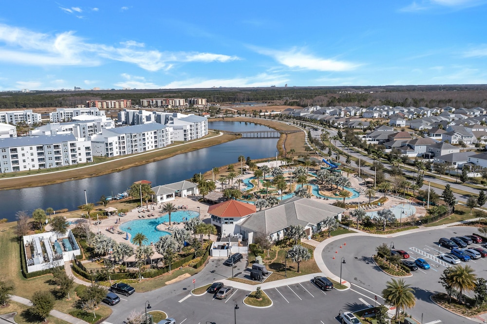 Storey Lake Resort, Private Pool, and Much More!!