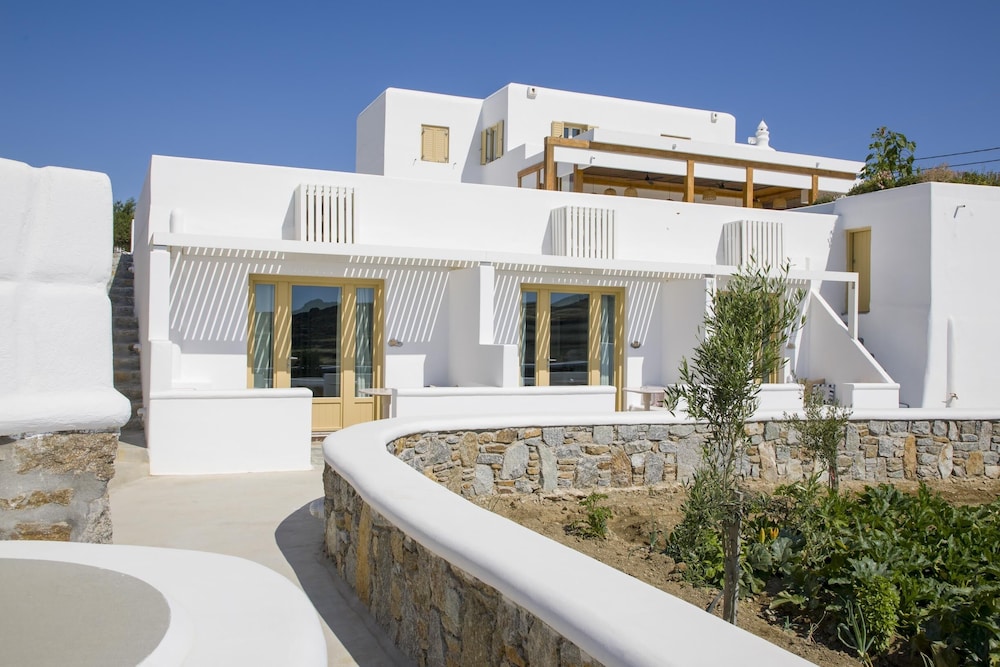 Jenny's Summer Houses