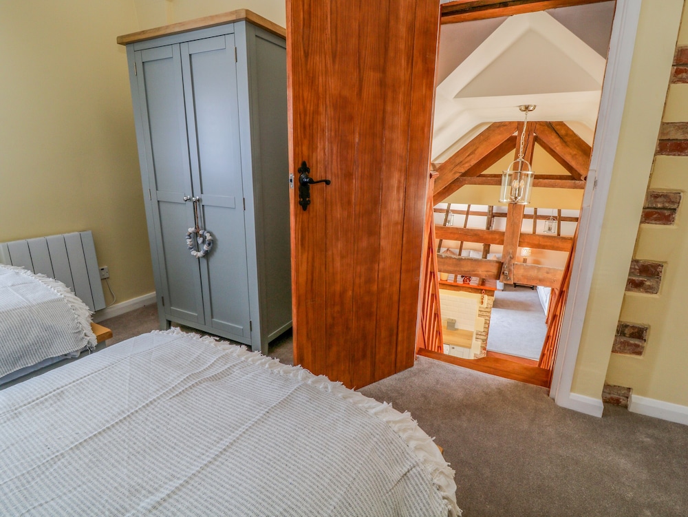 Oak Cottage