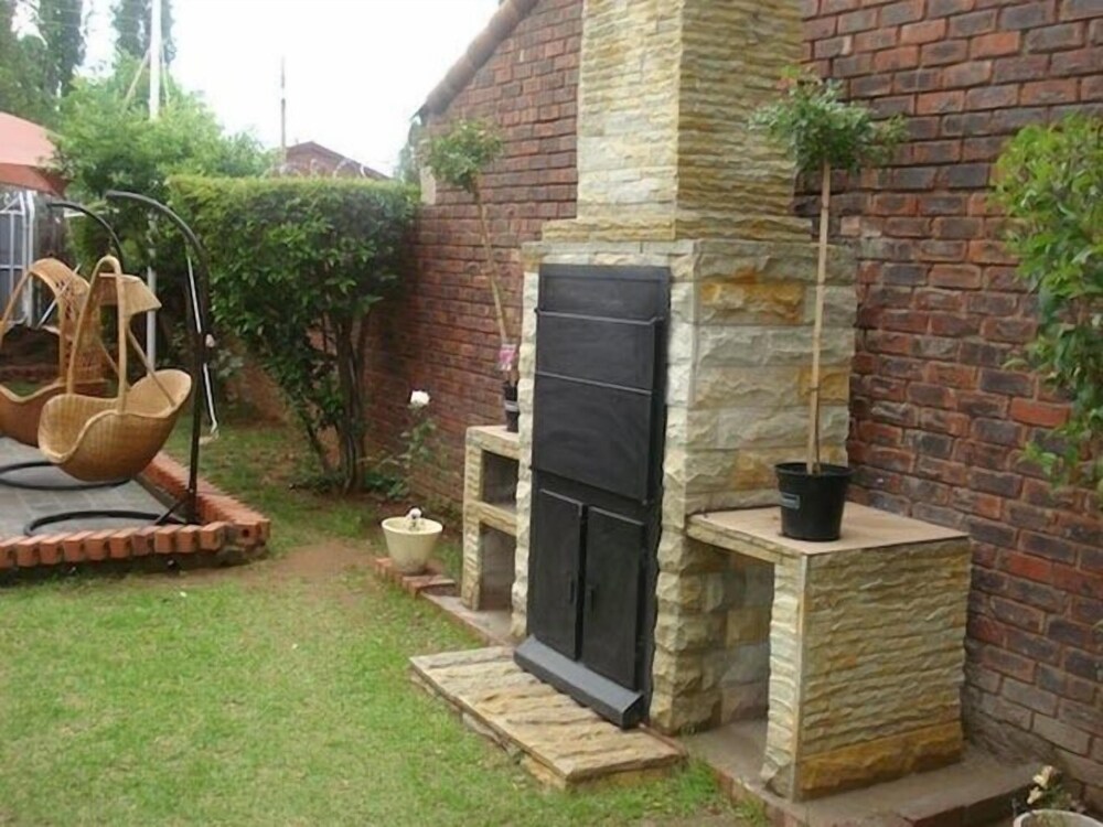 Photo 28
