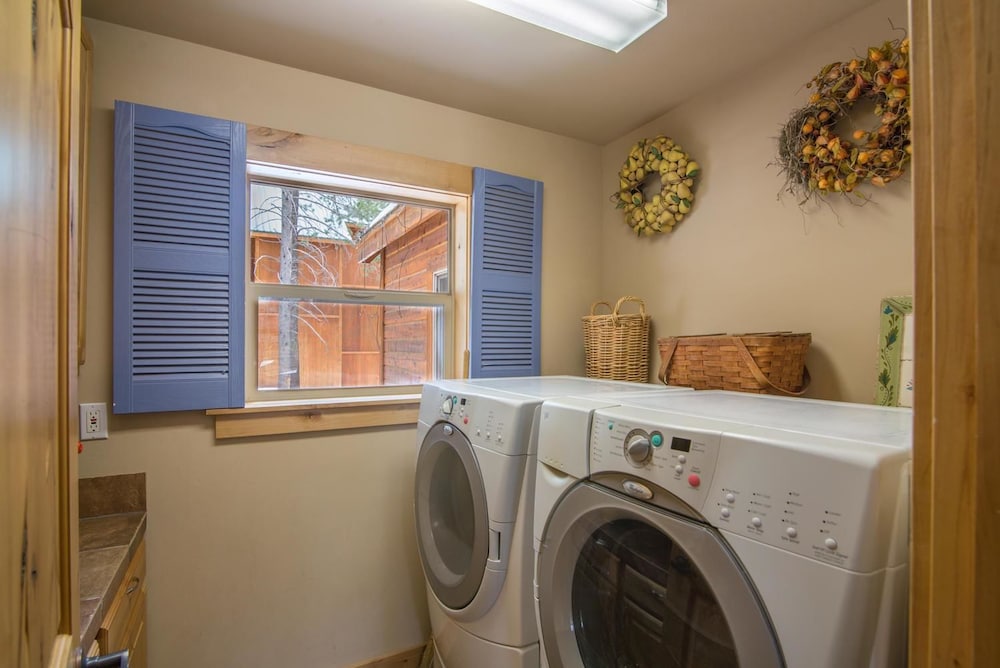 Falcon Point 3 Bedroom Holiday Home By Tahoe Truckee