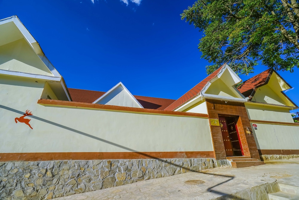 Yiyun Rural Residence Siji ChristmasTown