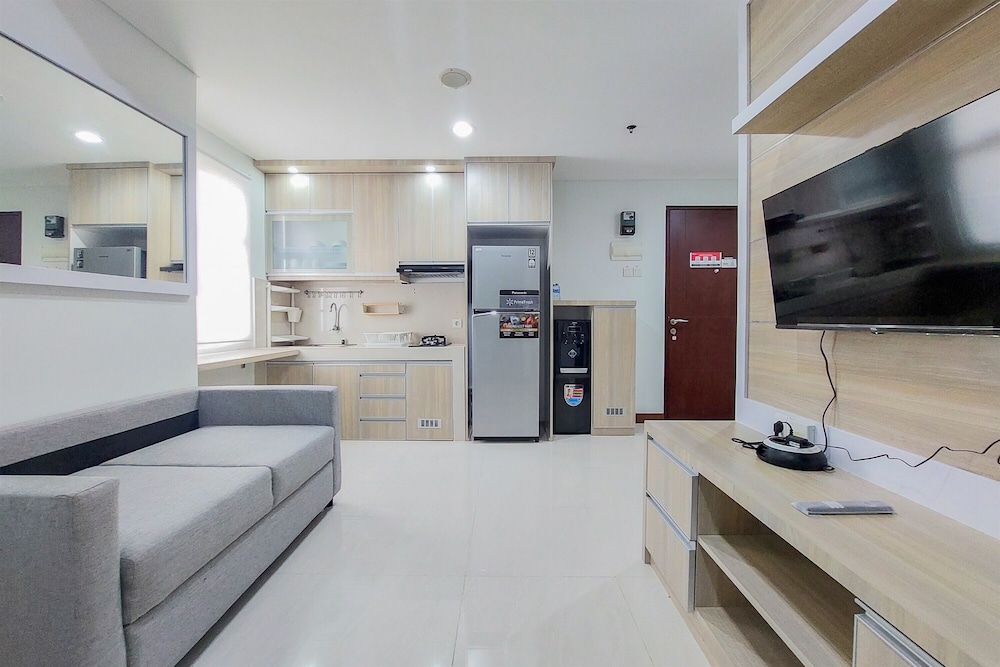 Elegant and Comfort 2BR Apartment at Springwood Residence Tangerang
