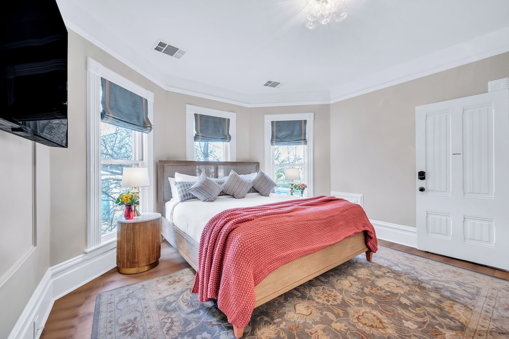 Hennessey Estate
