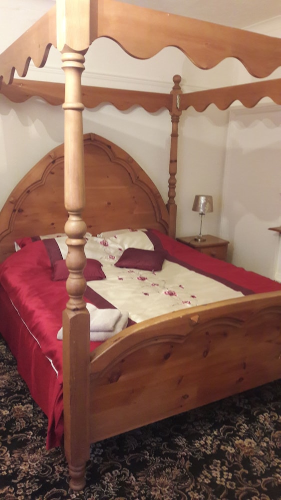 Tudor House, photo 20