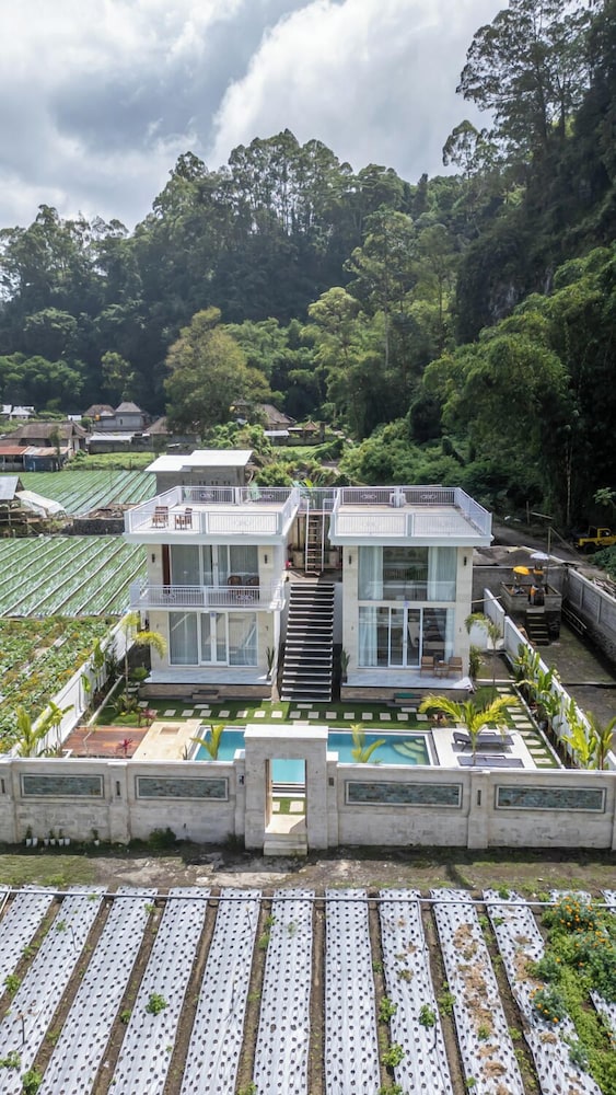 Hayana Villa