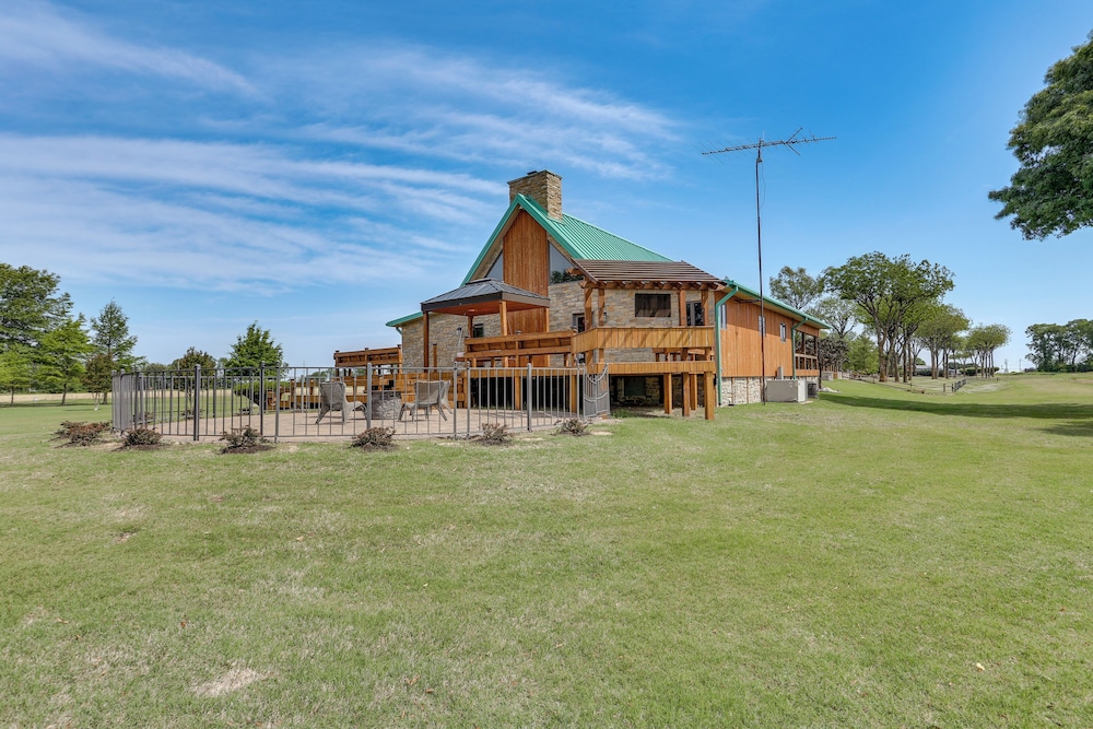 Hornersville Vacation Rental w/ Private Pond!