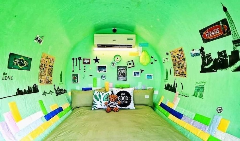 Pipe House Hostel