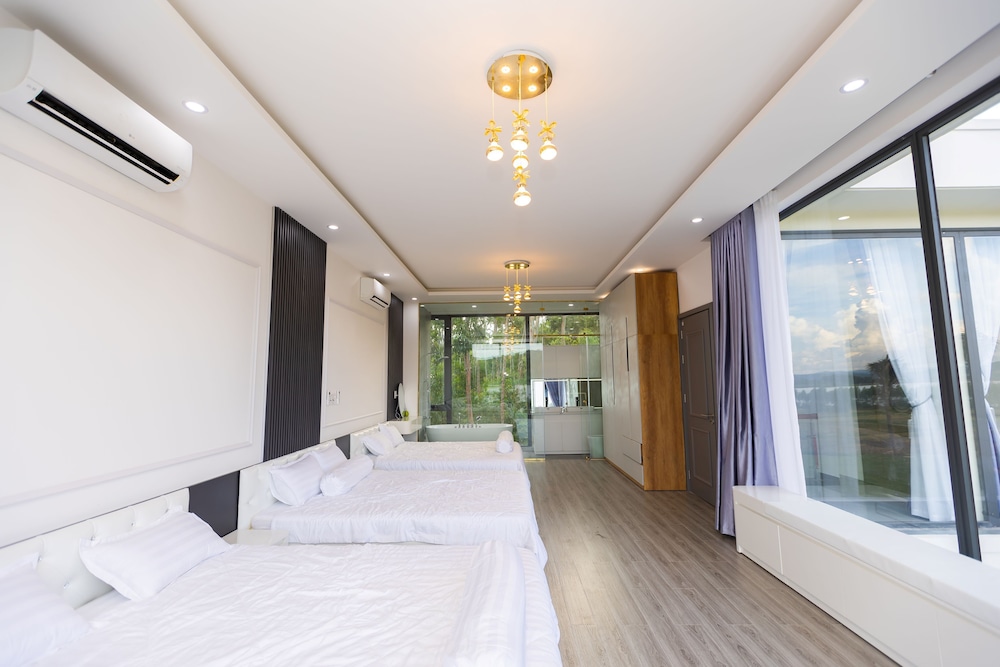 TKH Resort