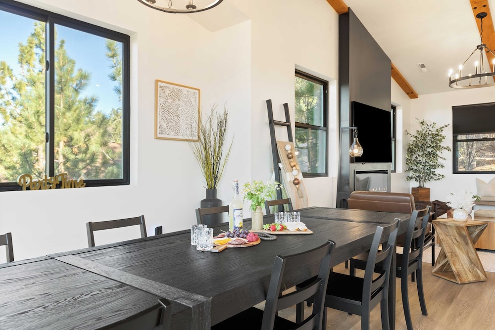 Modern Lodge Near Lake, Village, & Snow Summit Game Room, Decks, Firepit, Views