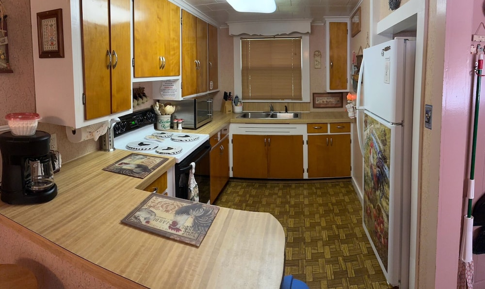 Cadillac Vacations - Birchwood Resort  Campground - Property Image 6