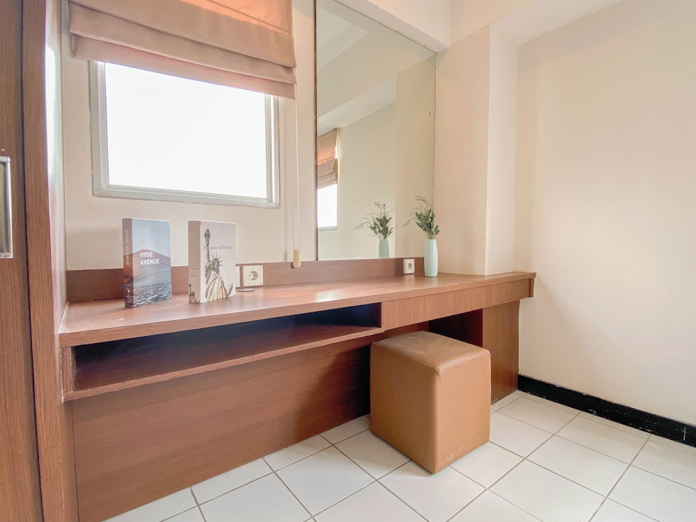 Best Location And Cozy 2Br At The Wave Kuningan Apartment
