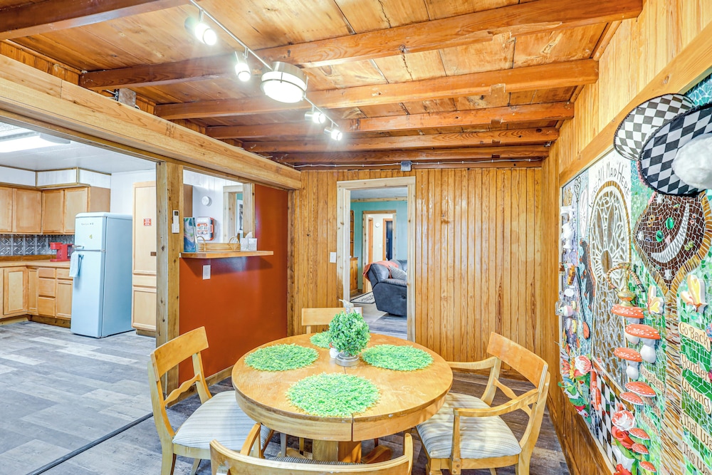 Deck, Hot Tub & Lake View: Brownwood Home!