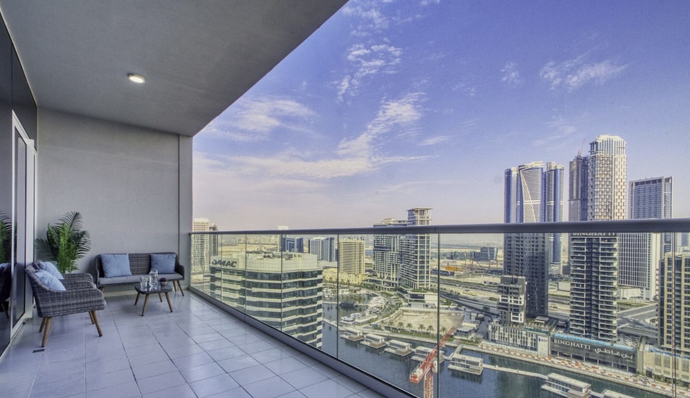 2BR w Canal view near Burj Khalifa