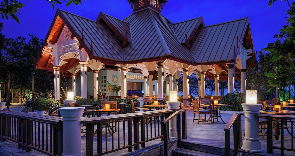 Jamaica Vacations - Sandals Royal Caribbean - ALL INCLUSIVE Couples Only - Property Image 8