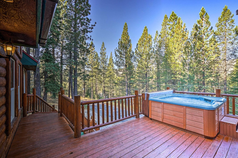 Lake Tahoe Vacations - South Lake Tahoe Vacation Rental w/ Indoor Pool - Property Image 6