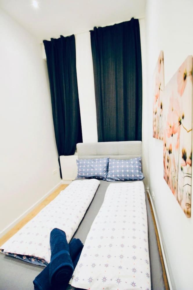 Cozy 5BR Apt 10min Walk to Augarten