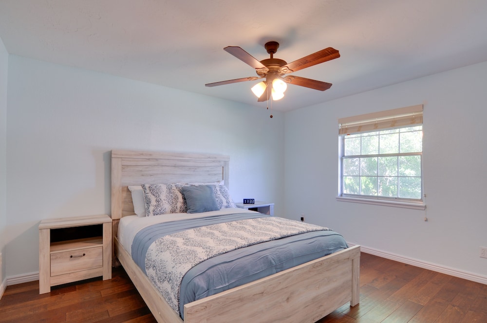 Picturesque Page Home Near Lake Powell & Hiking!