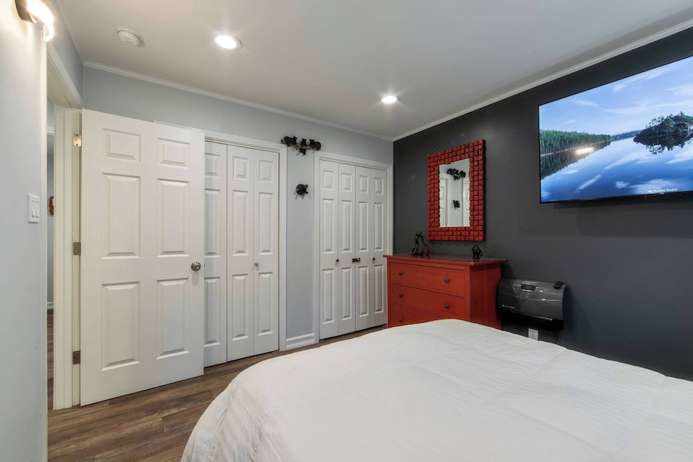 Private Woods - Heavenly California Lodge