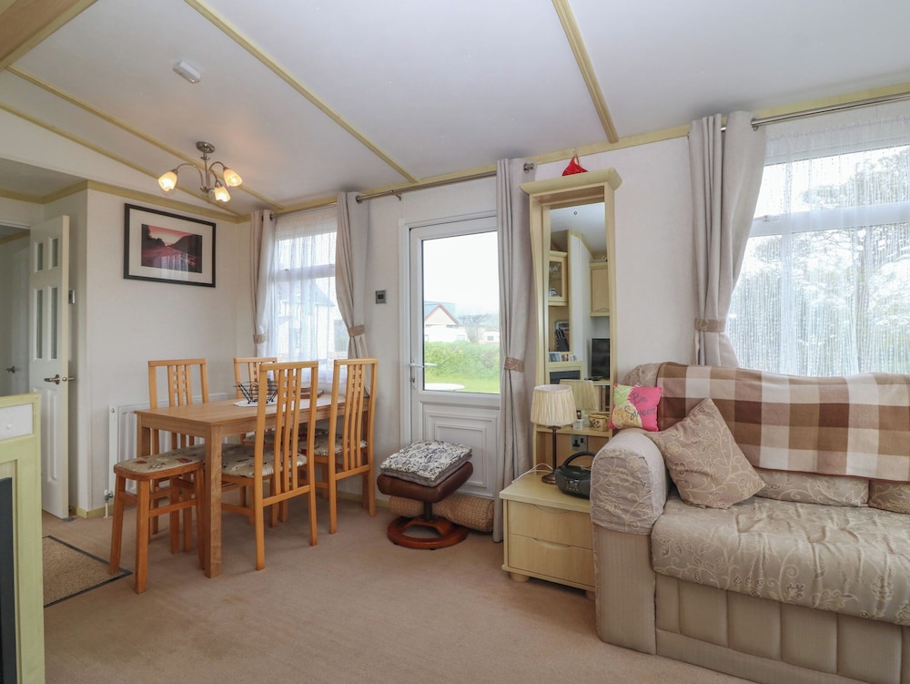Tir Glyn Caravan