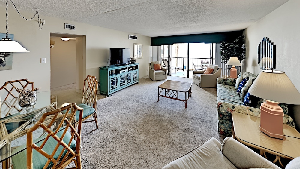 Brigadune 2c 2 Bedroom Condo
