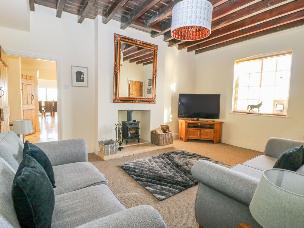 Tuft House view 5