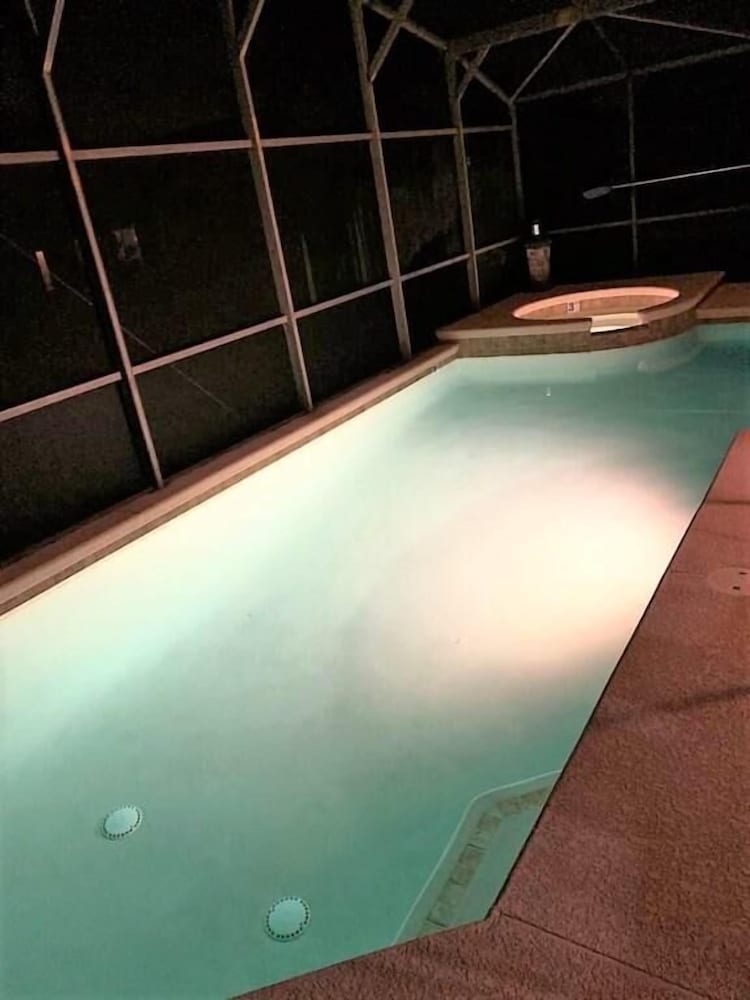 Ref 31 Stunning 5 Bedroom Villa With Private Pool - Image 2