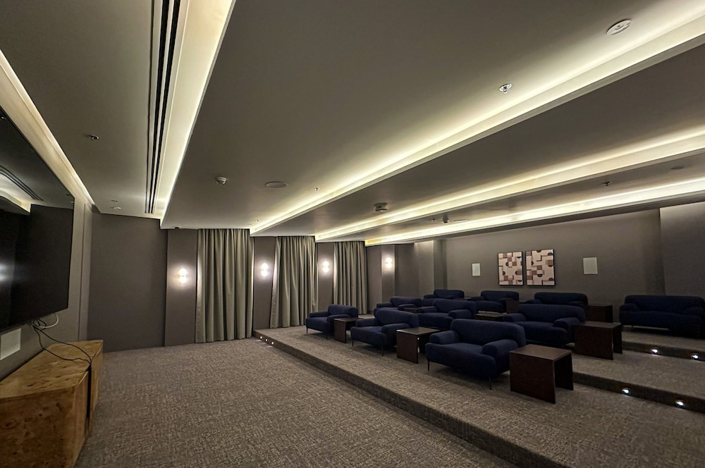 meeting & event spaces